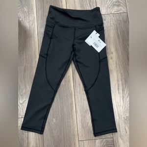 Zyia light n tight leggings (capris)